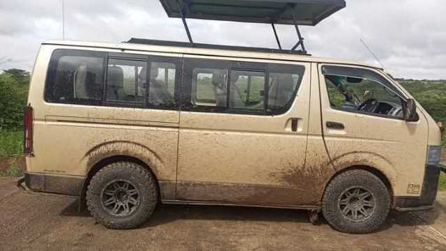 hire safari mini van nairobi, hire safari mini bus nairobi, hire safari mini van kenya, hire safari mini van prices, hire safari mini van nairobi prices, hire safari mini van nairobi airport, 4x4, car, hire, safari, tour, mini, van, bus, land, cruiser, toyota, prado, rav4, nairobi, international, airport, jomo, kenyatta, price, prices, price, list, with, driver, self, drive,mombasa, malindi, kisumu, diani, vipingo, malindi, nanyuki, karen, westlands