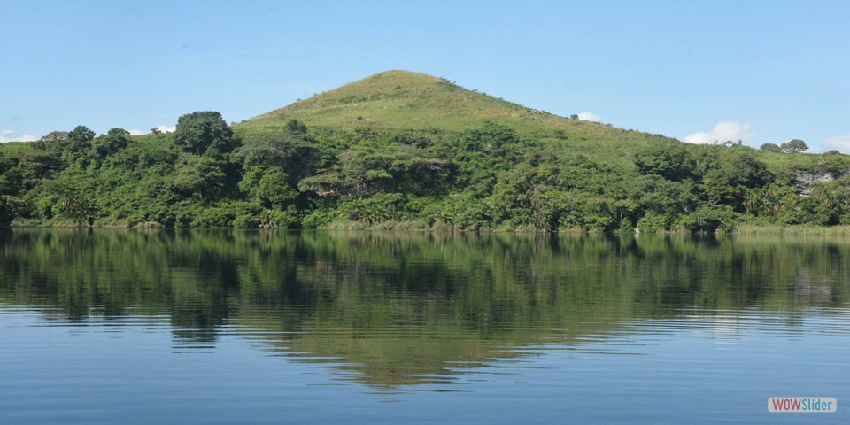ACTIVITIES IN QUEEN QUEEN ELIZABETH NATIONAL PARK,  ATTRACTIONS QUEEN ELIZABETH NATIONAL PARK