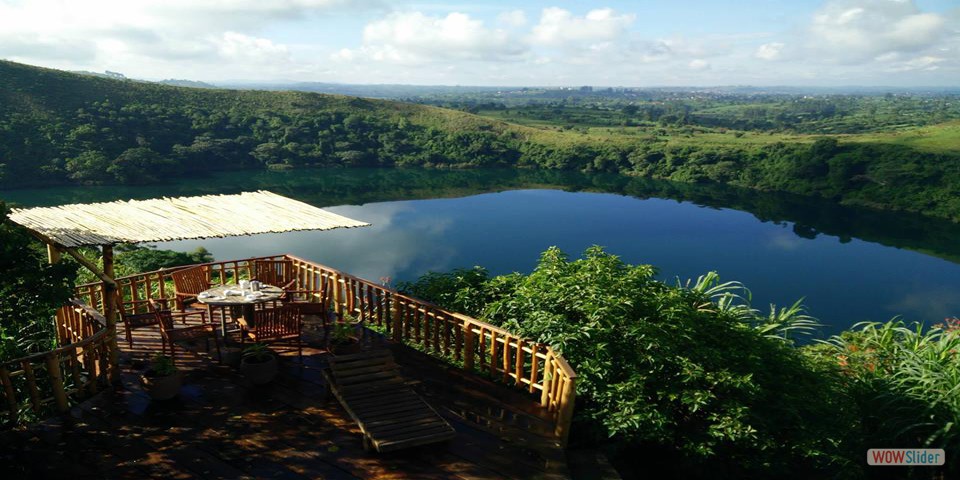 QUEEN ELIZABETH NATIONAL PARK ATTRACTIONS
