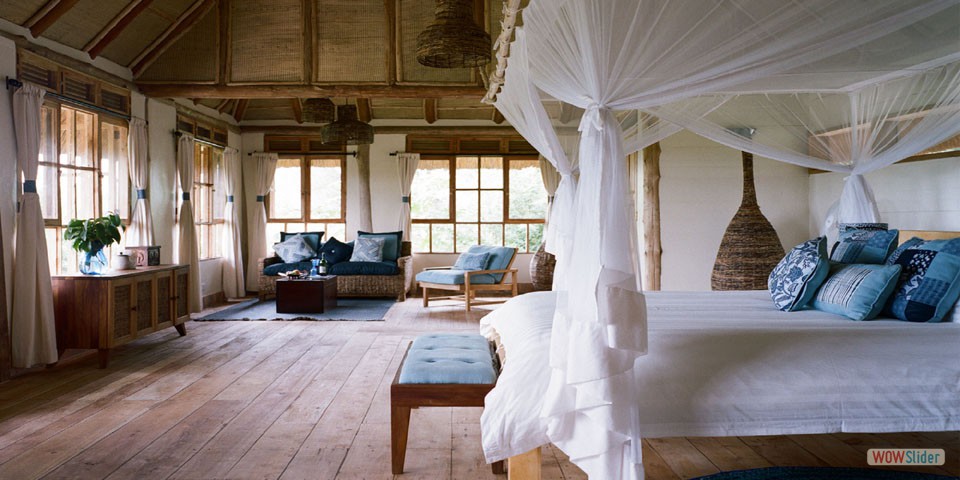 TOURIST ATTRACTIONS QUEEN ELIZABETH NATIONAL PARK, ACTIVITIES