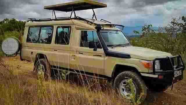 Safari Land Cruiser
